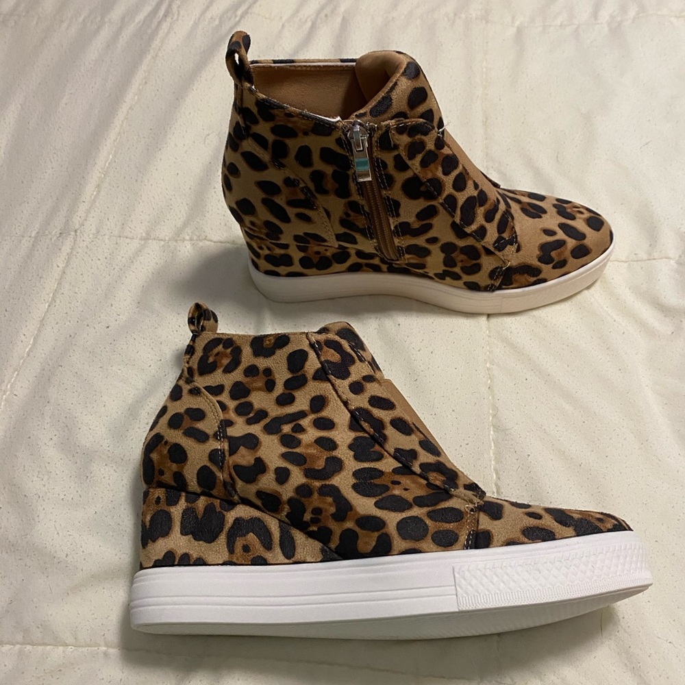 NWOT- Leopard print wedge sneakers